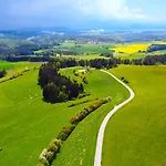 Apartman Kneer - Panoramic View & Private Garden Near Black Forest & Constance Donaueschingen
