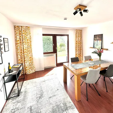 Apartman Kneer - Panoramic View & Private Garden Near Black Forest & Constance *