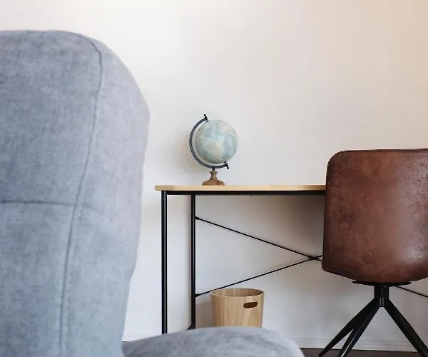 Kneer - Panoramic View & Private Garden Near Black Forest & Constance شقة